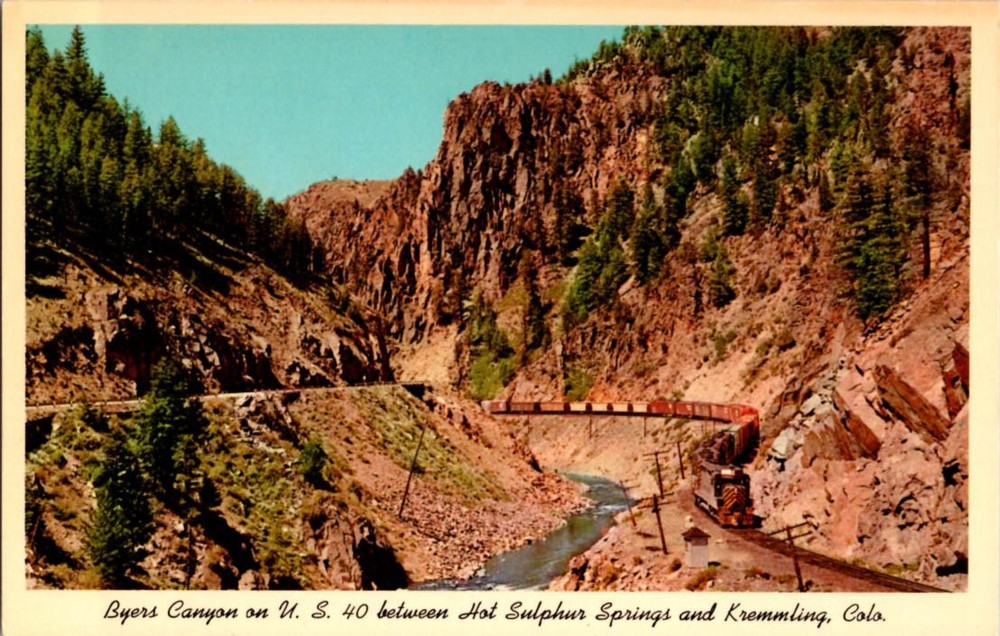 Between Hot Suphur Springs And Kremmling Colorado CO : TRAIN SCENE m/14 BC9380