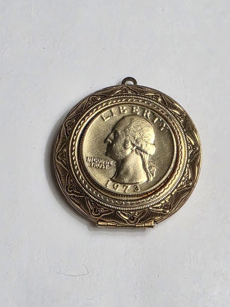 Vintage 1973 Gold Tone Coin Pendant Locket