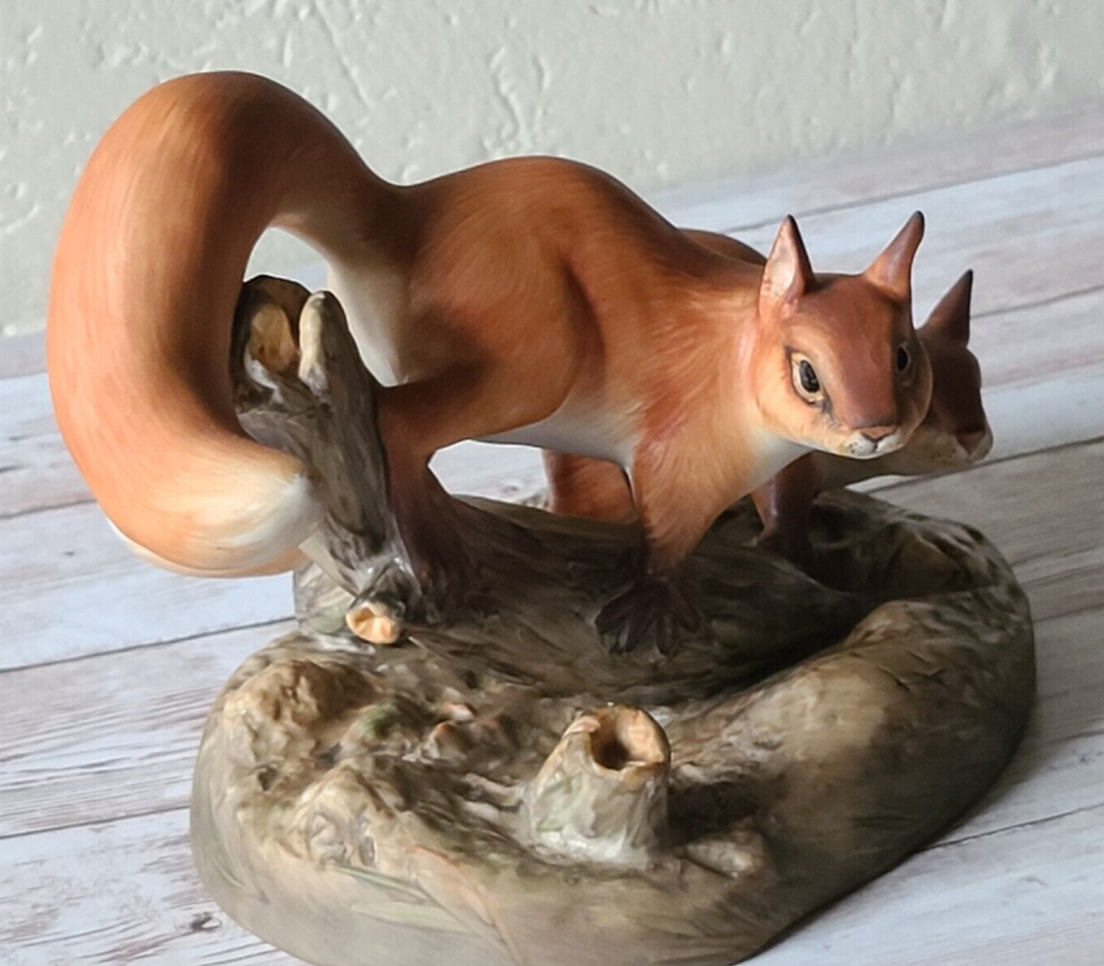 MODUS  Staffordshire Bone China Wildlife Studies Hand Painted Squirrel Figurine