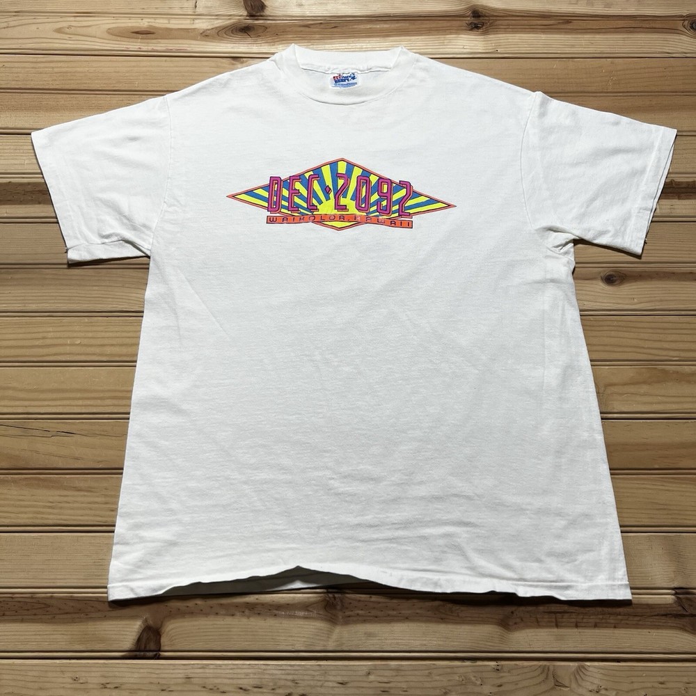 Vintage 90s December DEC • 1992 Waiholoa, Hawaii Surf Skate Graphic Shirt Large