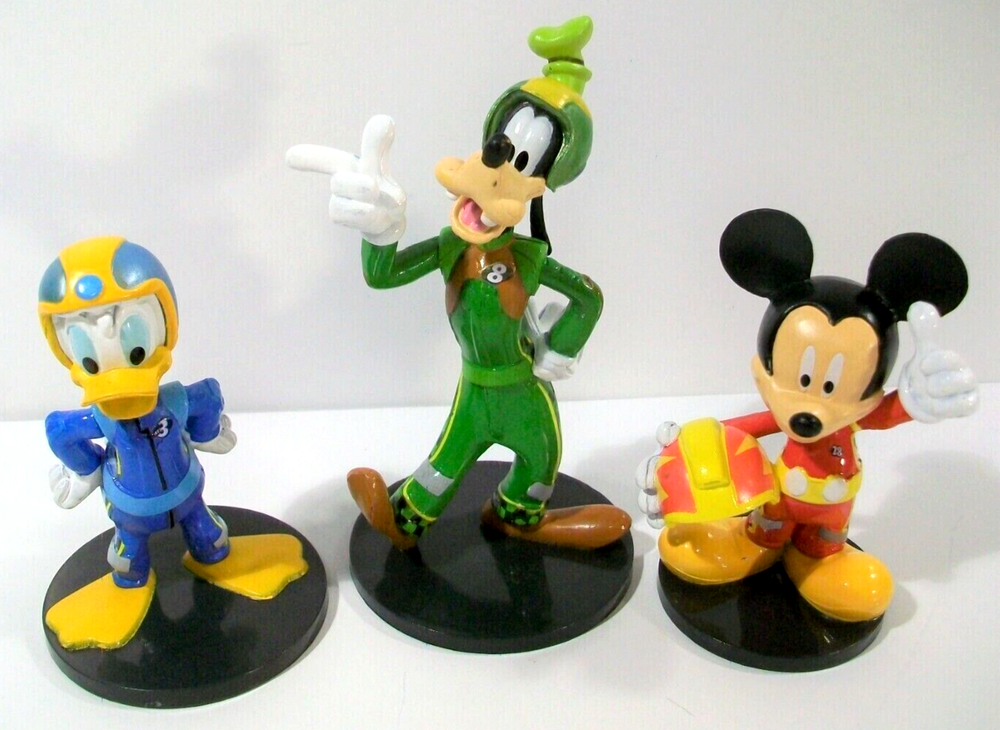 Disney Roadster Racers PVC Figure Set with Mickey Goofy Donald Duck