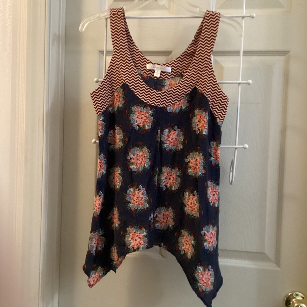 Jenny Han sleeveless top size S preowned excellent condition vibrant color