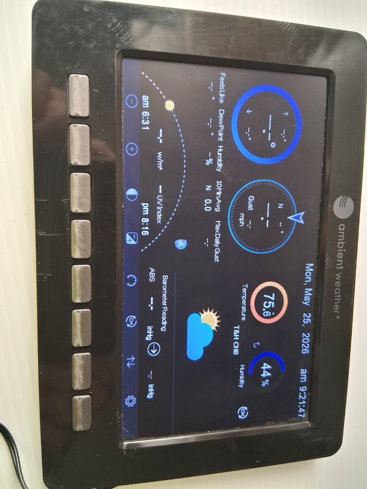 Ambient Weather WS-2000 Station (Receiver) w/ Original Power Supply has scratche
