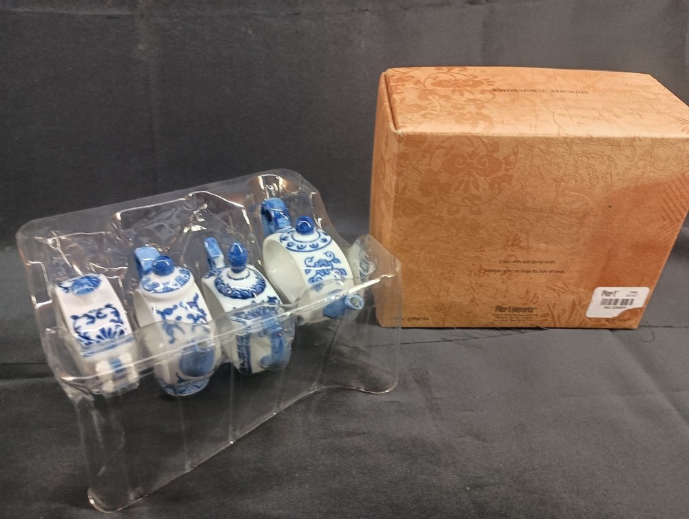 Pier One English Tea Time Blue & White Porcelain Teapot Napkin Rings 4-Piece Set