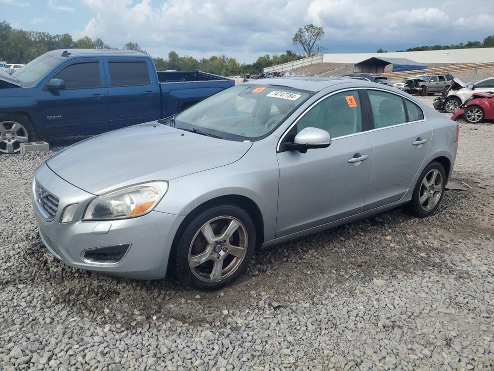 Used A/C Condenser for 2013 Volvo 60 Series - Grade A Condition-image