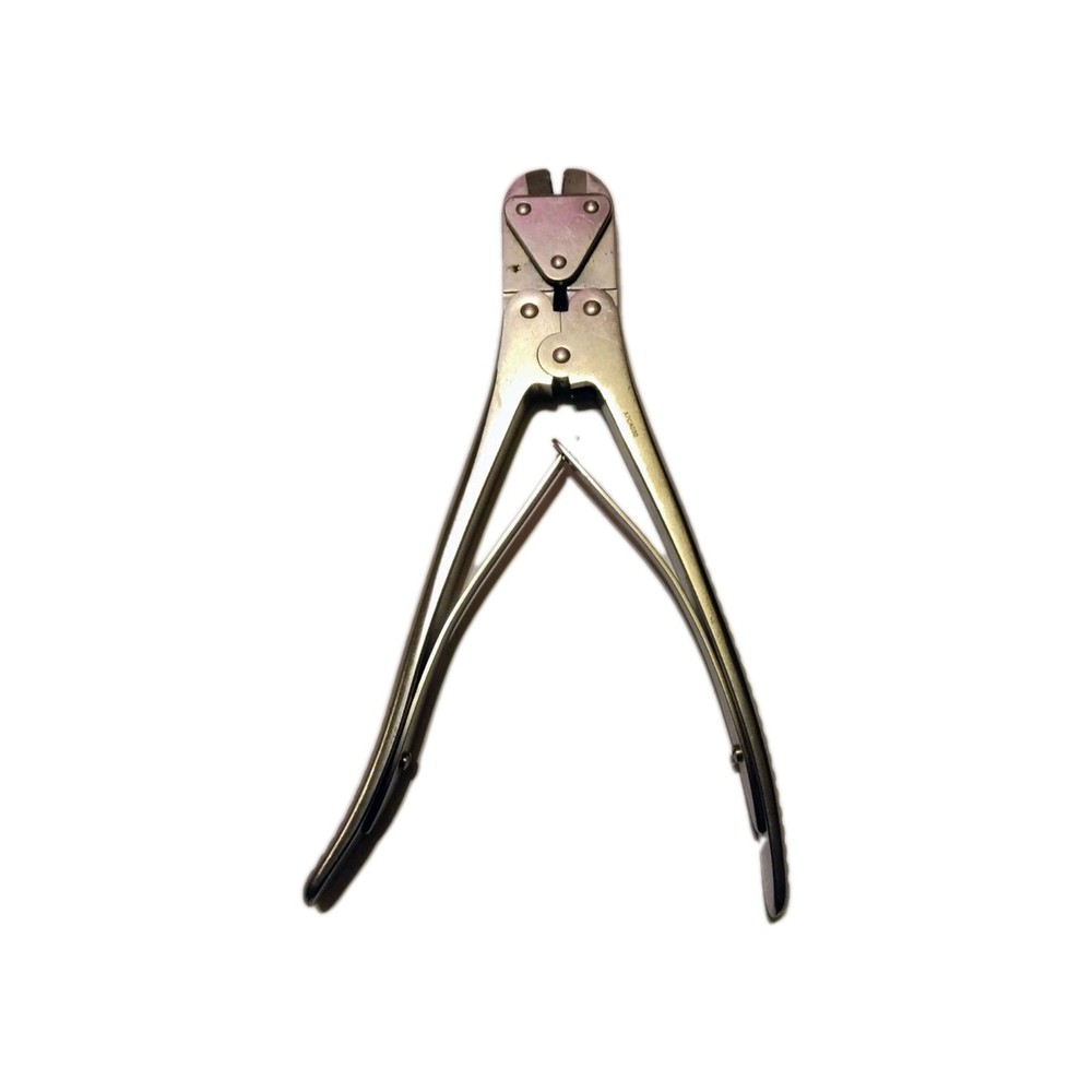 Synthes 391.990 Surgical Cutting Forceps