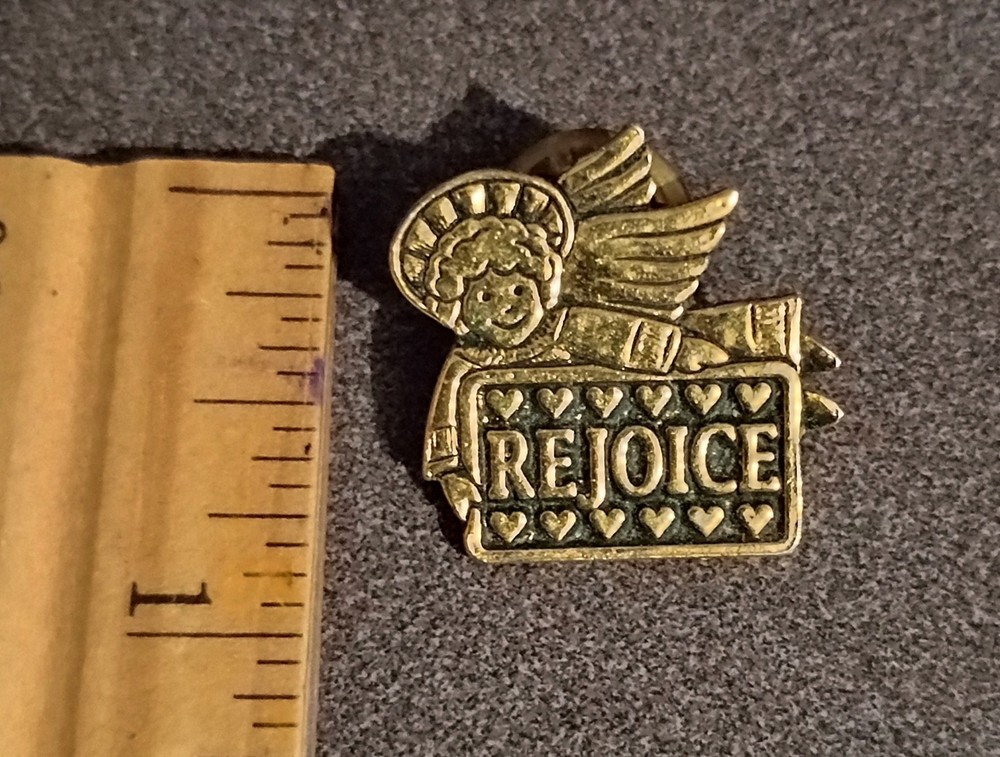 Rejoice Angel Holding Sign Gold Tone Collectible Vintage Metal Lapel Vest Pin