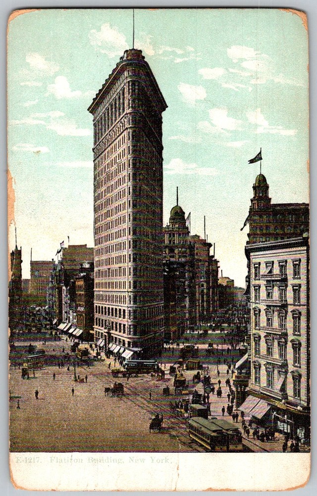 Antique Postcard Flatiron Building Street Scene New York, NY 1910s