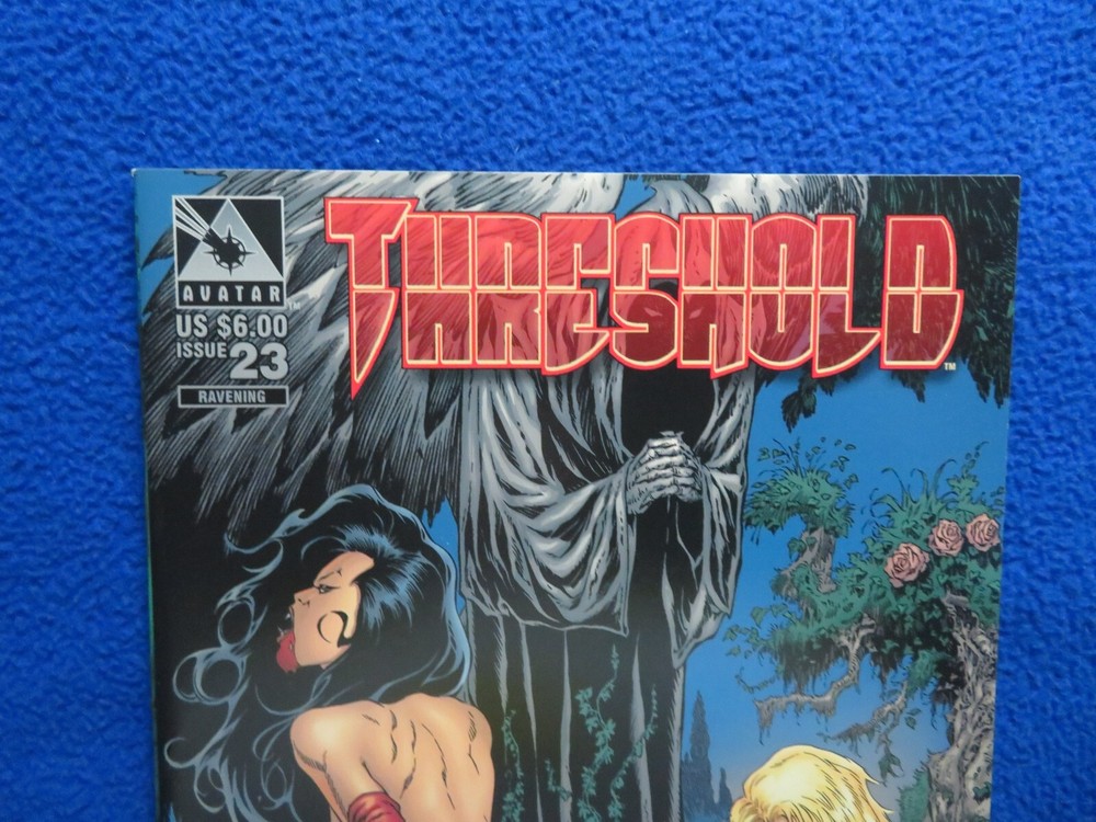 THRESHOLD #23 RAVENING EXTREME VARIANT by AVATAR PRESS