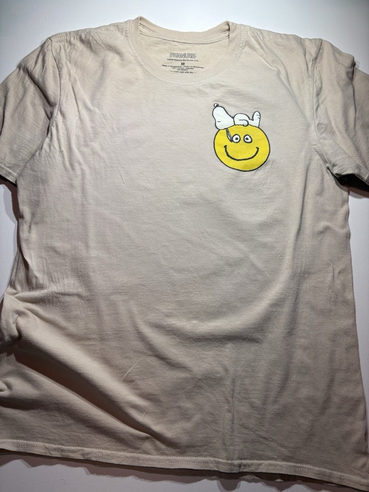 Peanuts Snoopy Sleeping On A Smile T-Shirt Size Medium 2-Sided