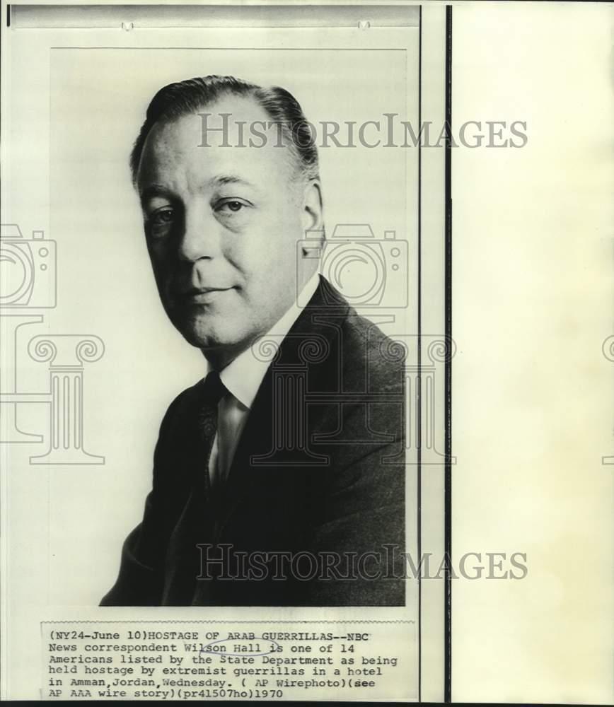 1970 Press Photo Wilson Hall, NBC news correspondent - now07669