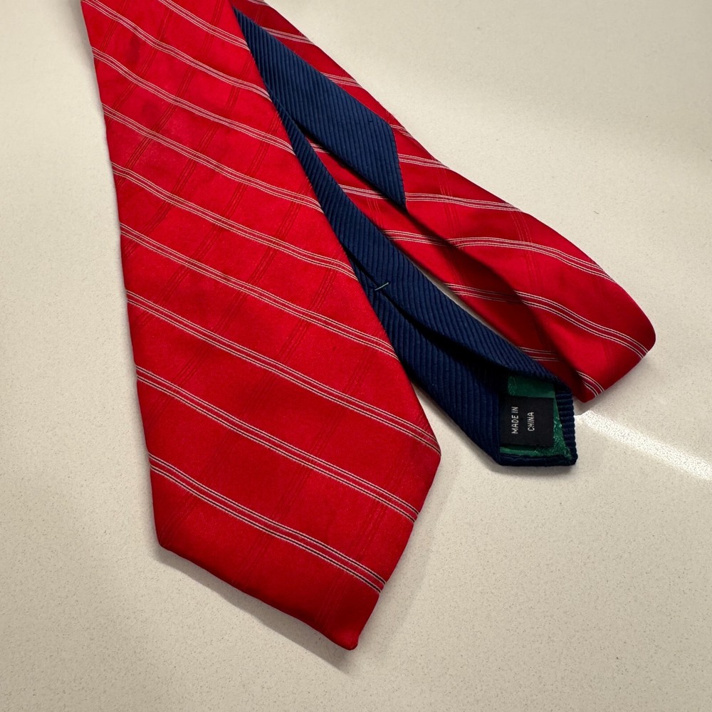 Vintage Tommy Hilfiger Red Silk Mens Tie Woven Casual Made in USA