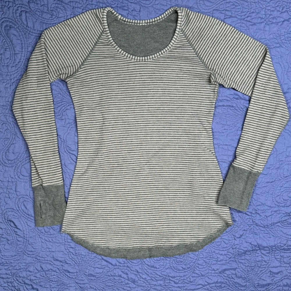 Lululemon Open Your Heart Top Striped Long Sleeve Thumbholes Gray Athletic