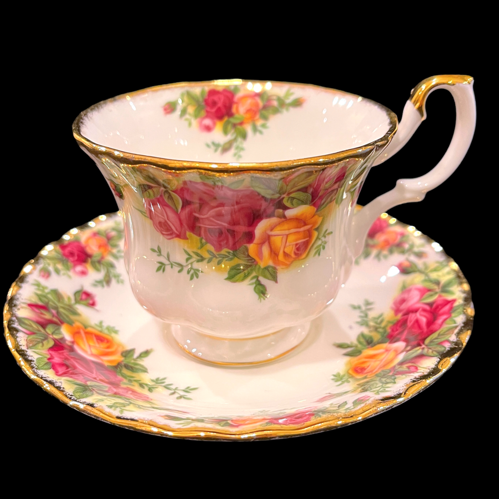 Vintage 1962 Royal Albert Old Country Roses Tea Cup & Saucer Set England