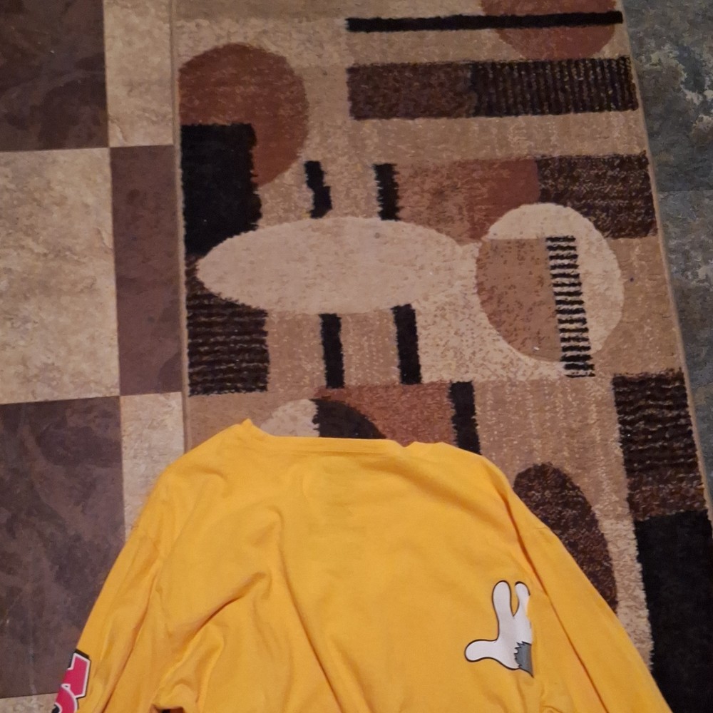 Tom and Jerry Yellow Cotton Long Sleeve Graphic Men's T-Shirt Size M Crew Neck