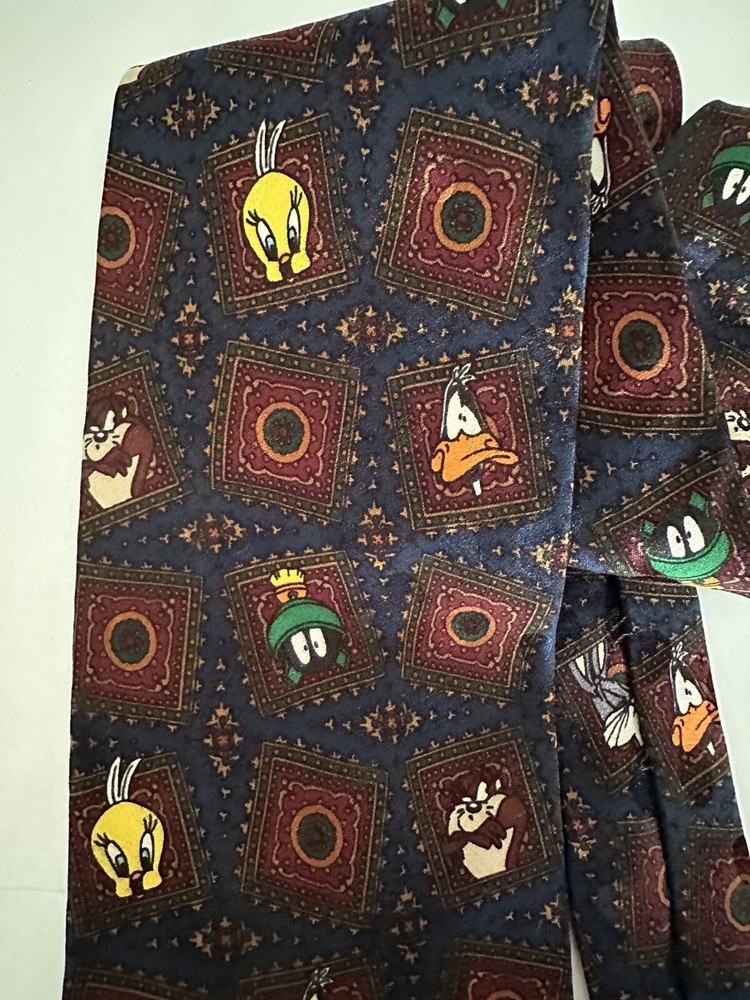 Vintage Looney Tunes Men's Tie Blue Red Orange Bugs Bunny Daffy Duck Tweety Taz