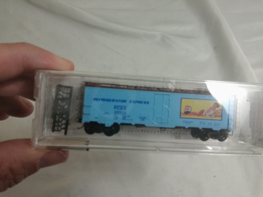 N Scale Micro-Trains Pepsi-Cola 40' Steel Ice Reefer PCEX #59505