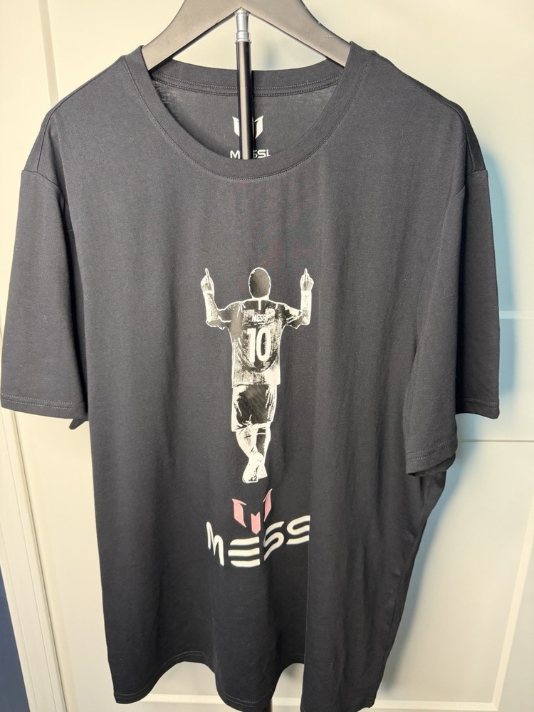 MESSI Collection Men’s 2XL T-Shirt Black Graphic Tee Soccer World Cup
