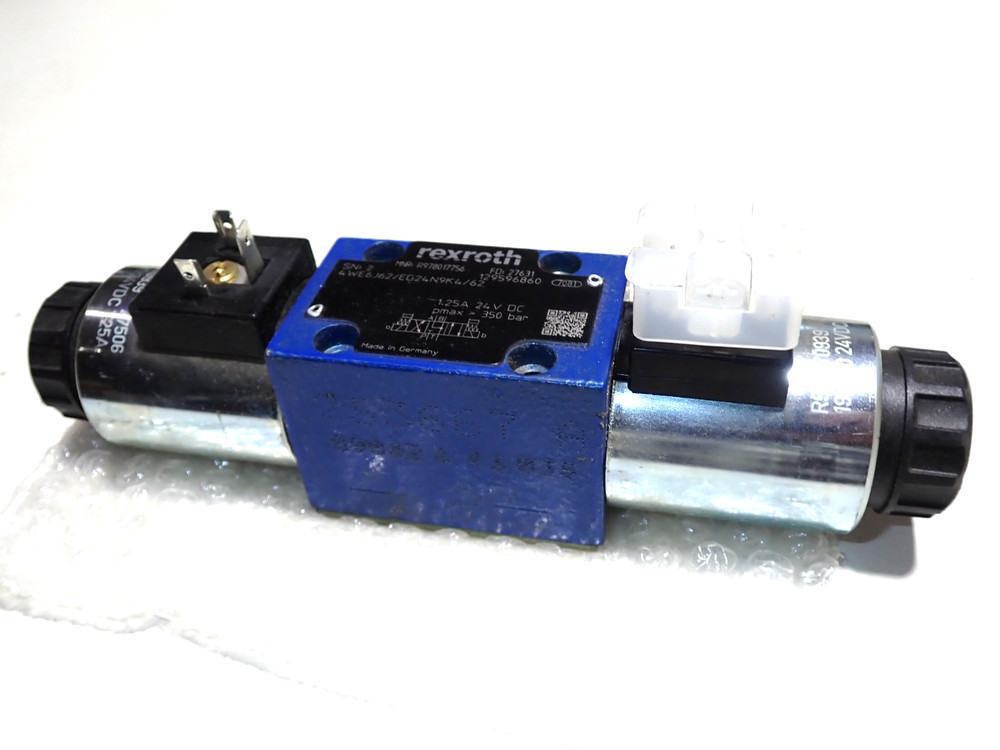 Rexroth R978017756 Directional Control Valve New