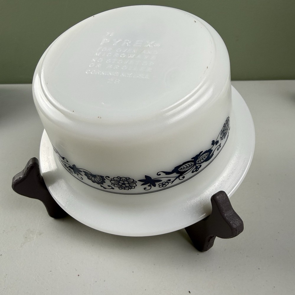 Pyrex Corning Old Town Blue Onion 5.5