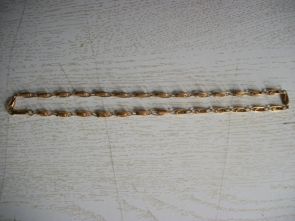 Vintage Necklace Choker Sarah Coventry Gold Tone Chain Paper Clip Style 16