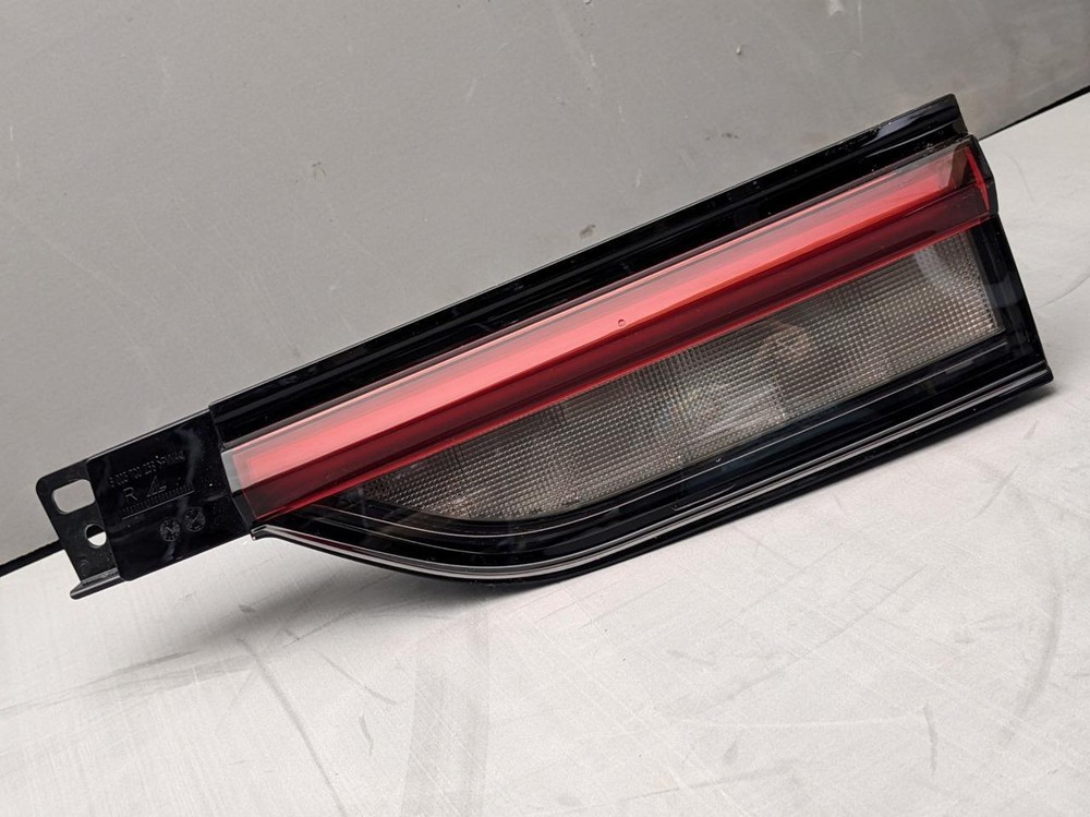 OEM 2022-2024 Jeep Grand Cherokee Right Passenger Side LED Tail Light 68377974AD