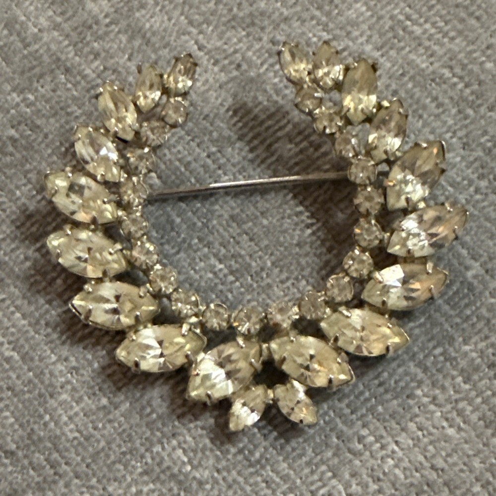 VTG B David Laurel Wreath Clear Rhinestone Brooch Floral Art Deco Silver Tone