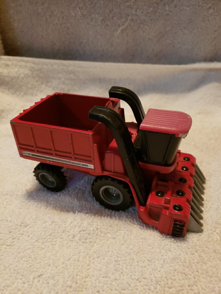 ERTL CASE IH 2555 Cotton Express Combine, 1/64, Red, Steps Broke Off