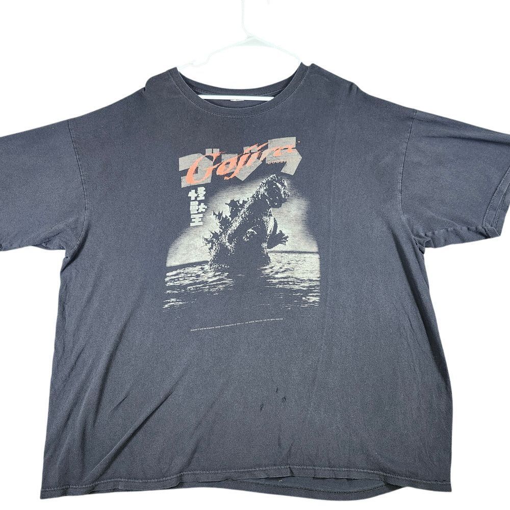 Vintage 2012 Godzilla Kaiju Japanese Monster Movie Graphic T-Shirt Film Tee