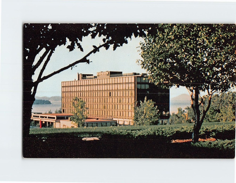 Postcard Radisson Burlington Hotel Vermont USA