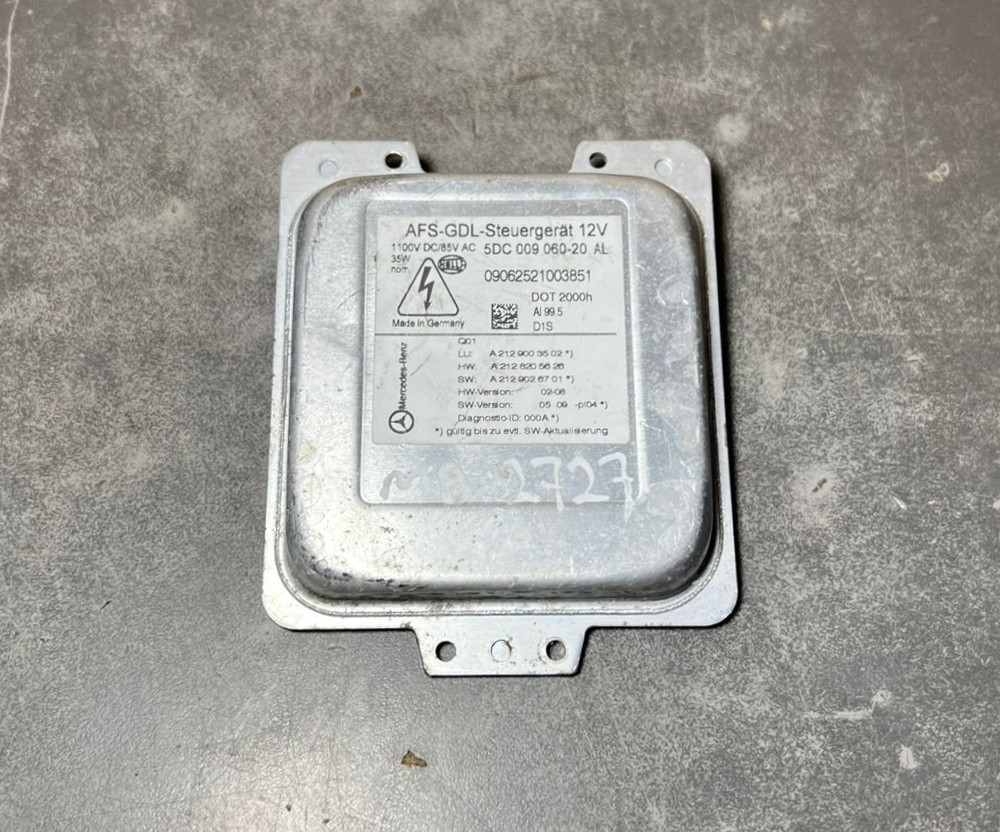 Mercedes W212 E-Class Xenon Light Headlight Control Module Unit A212 9003502 OEM
