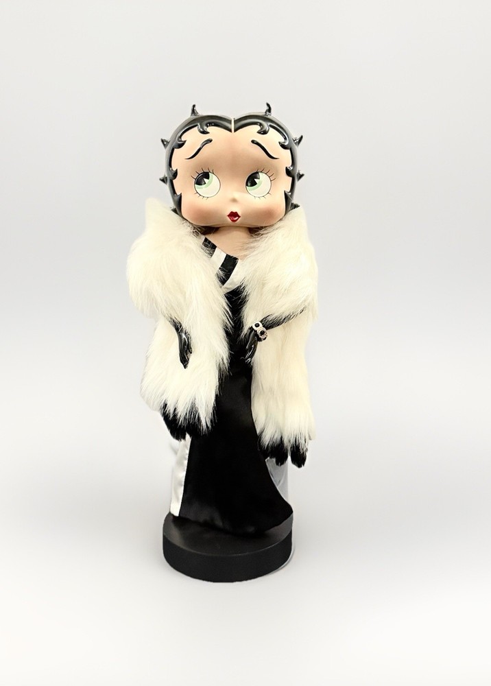 Vintage 2004 Betty Boop Danbury Mint Dressed To Perfection Limited Edition