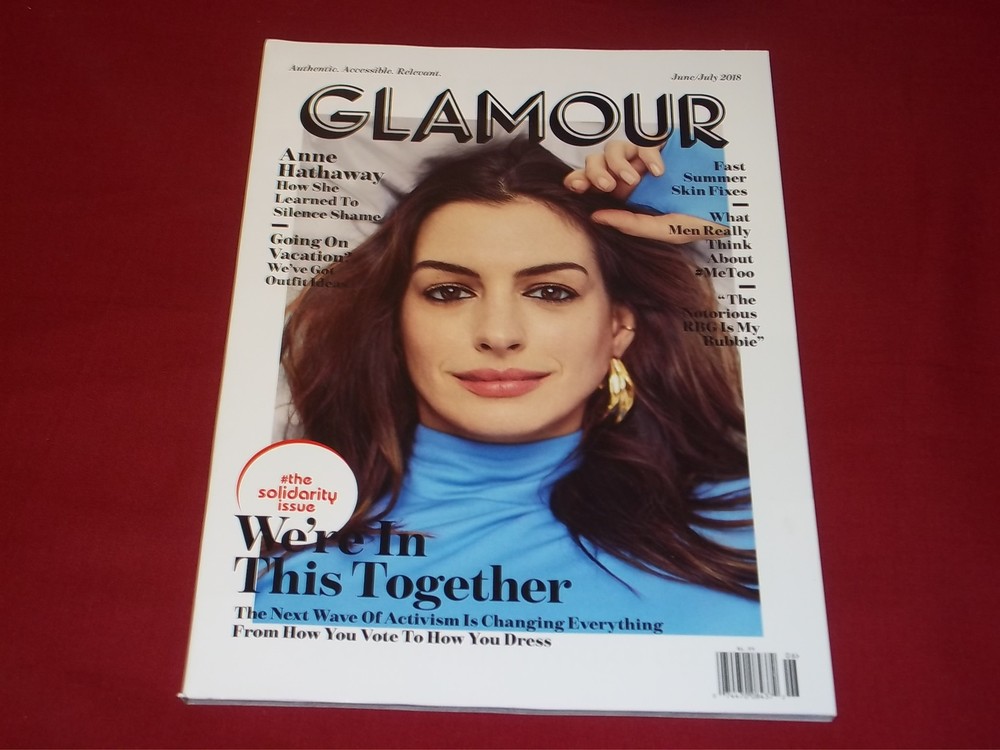 2018 JUNE - JULY GLAMOUR MAGAZINE - ANNE HATHAWAY - FRONT COVER - PB 2343