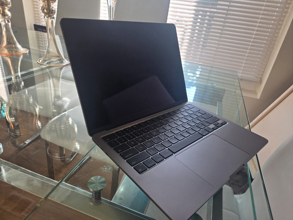 Apple MacBook Air 2022 13