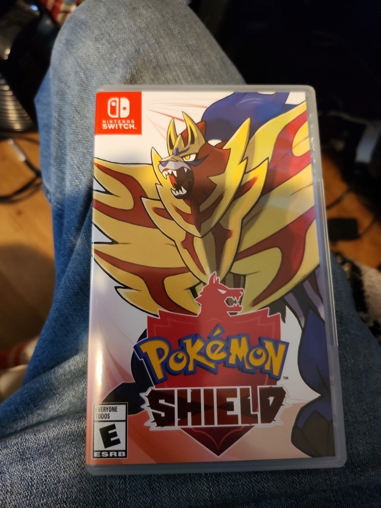 Pokemon Shield Pokémon Shield - Nintendo Switch ( NO MANUAL )