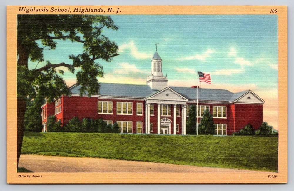 Highlands New Jersey Postcard Highlands School USA Unposted