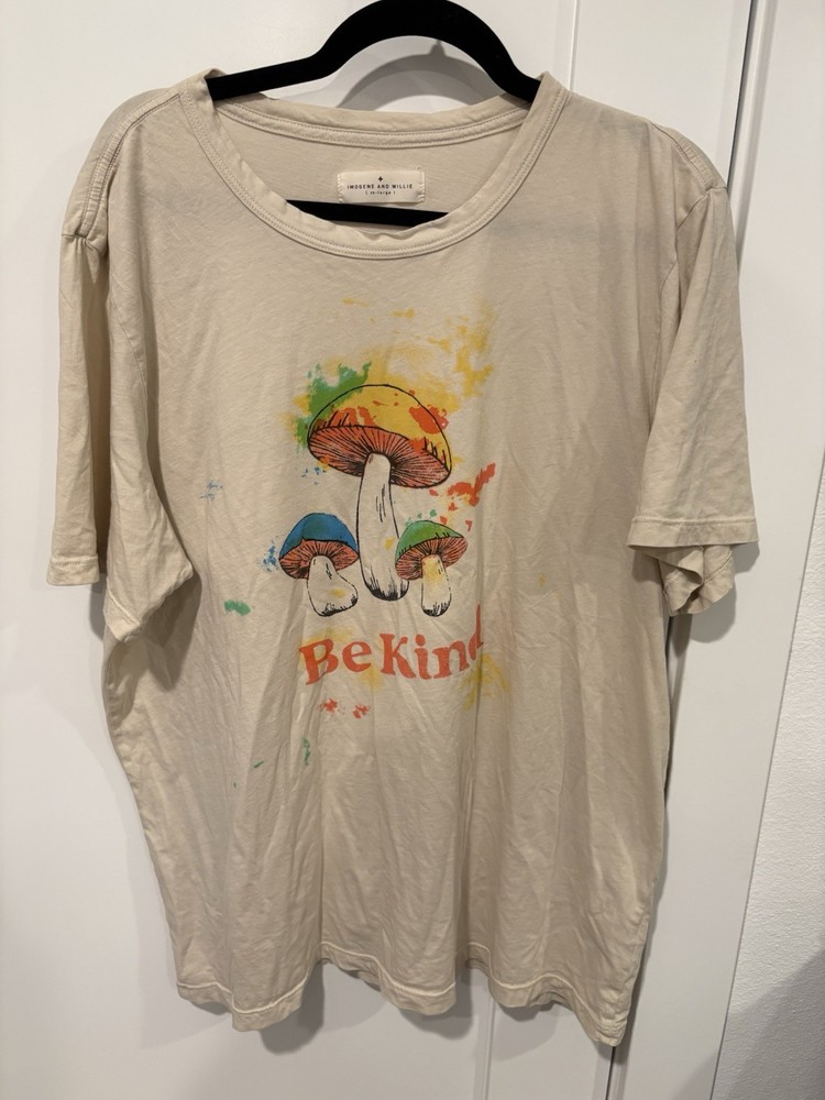 Imogene and Willie “Be Kind” T Shirt XXL