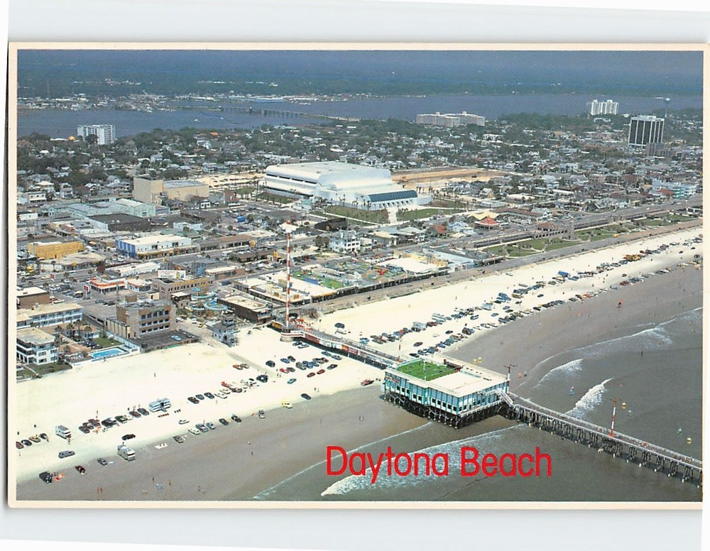 Postcard The Main Street Pier and Boardwalk Daytona Beach Florida USA