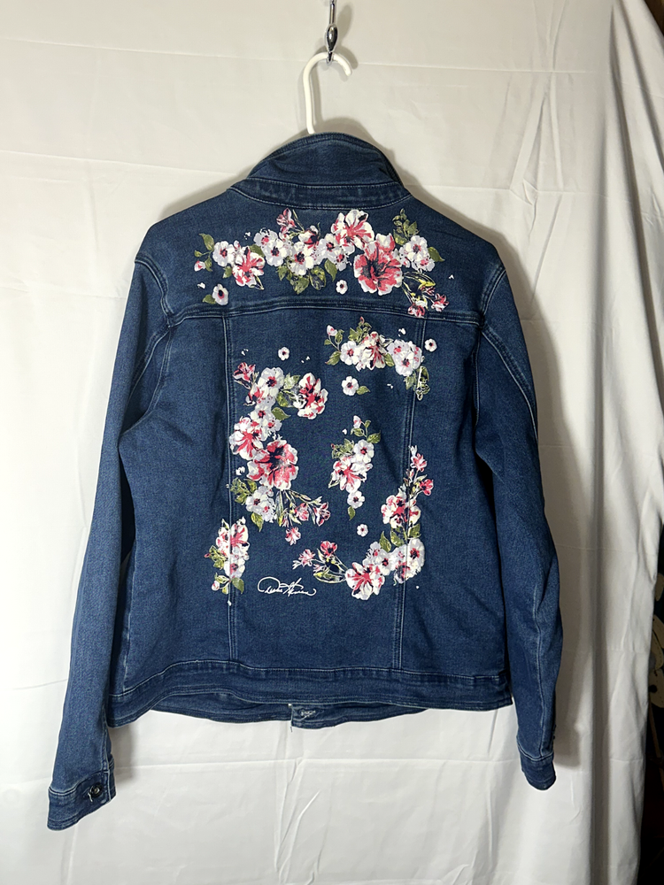 DG2 Diane Gilman Jean Jacket Embroidered Embellished Floral Jean Jacket