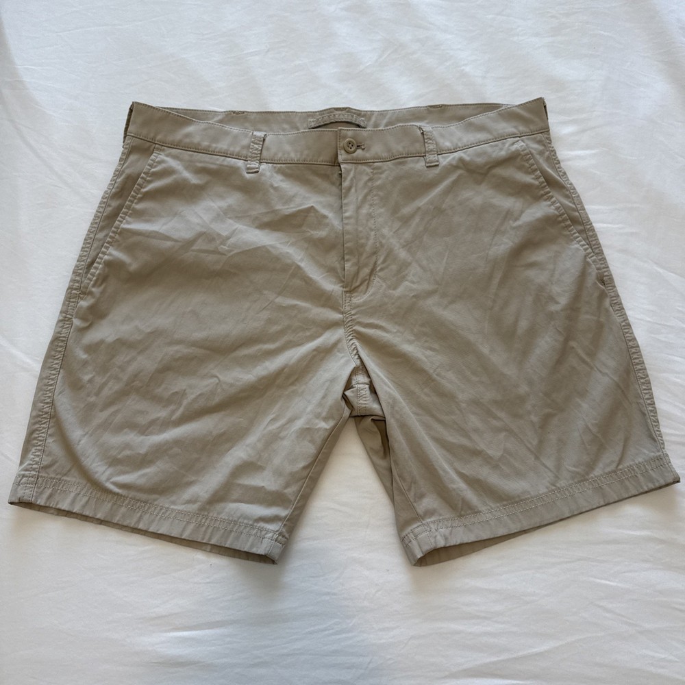 Duck Head Men's Harbor Performance Shorts Size 36 Khaki Tan Tech Chino