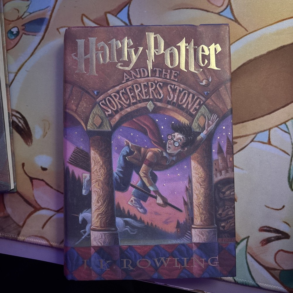 Harry Potter And The Sorcerer's Stone First American Edition 1998 J.K. Rowling
