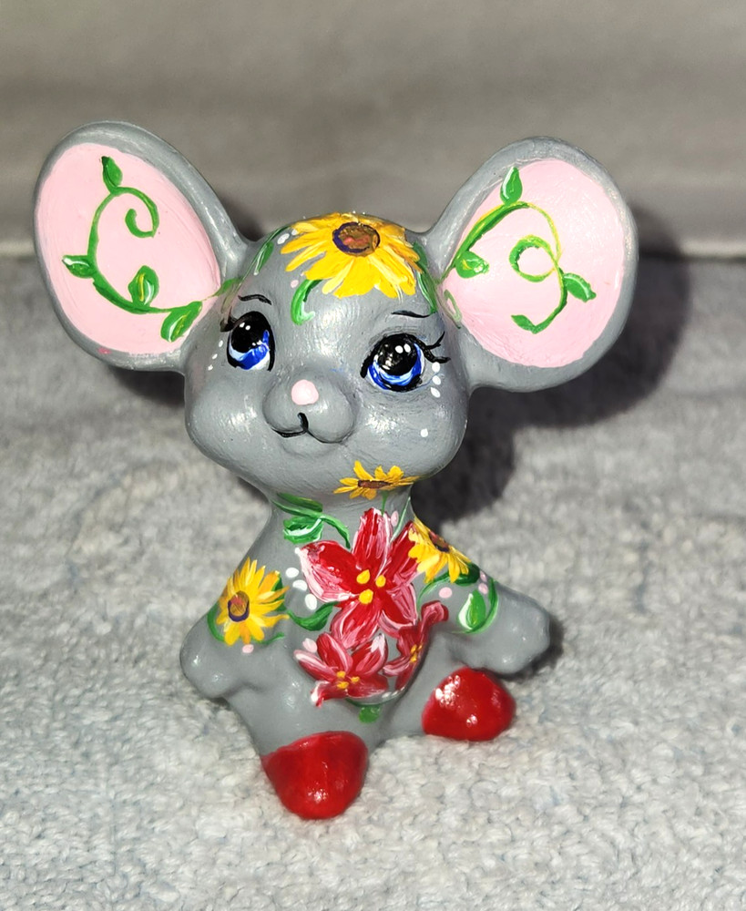 Fenton Glass OOAK Gray Mouse Red/Yellow Flowers by Rachelle 2024