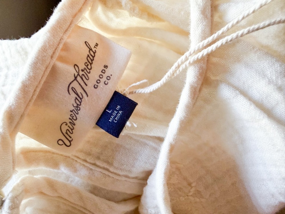 NWOT Off white puffy blouse universal thread Size Large Cotton Boho Soft