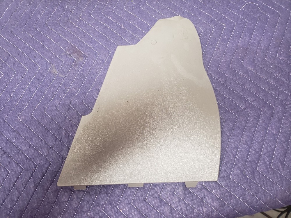 2004-2008 Malibu Lower  left Panel Grey Trim Piece 25787788