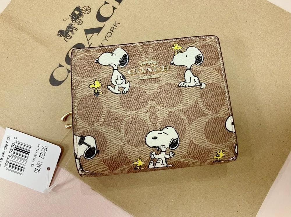 Coach x Peanuts Snap Wallet Snoopy Signature Canvas Card Holder New