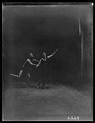 Photo:Elsie Dufour dancers,performers,costumes,Arnold Genthe,1918