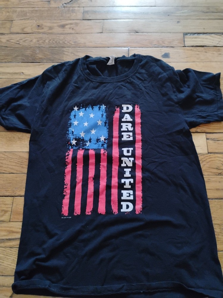 DARE United graphic T Shirt American Flag Black Size Small Fruit Of The Loom