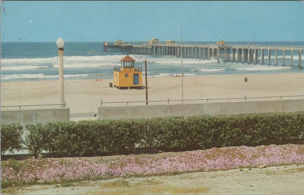 Huntington Beach CA Ocean Fishing Pier California postcard N681