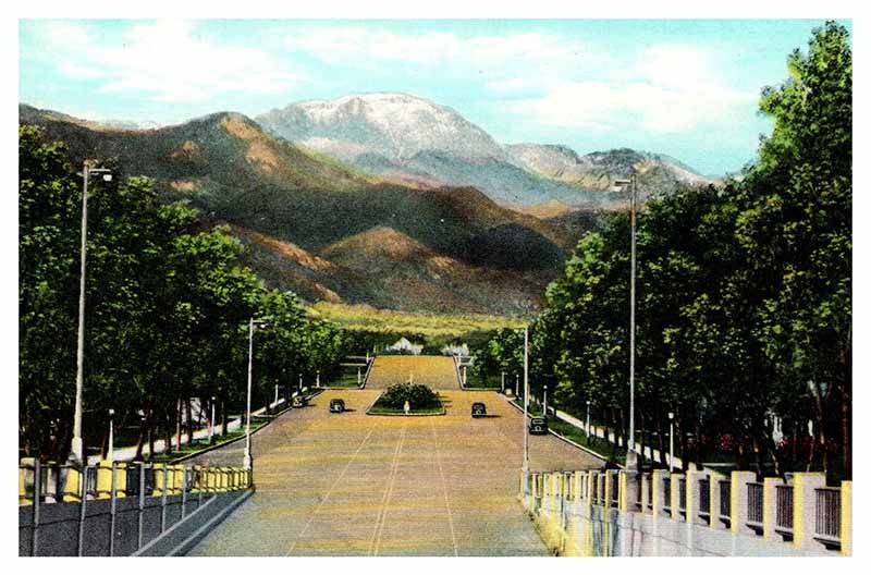 Postcard ROAD SCENE Colorado Springs Colorado CO m/09 AP1857