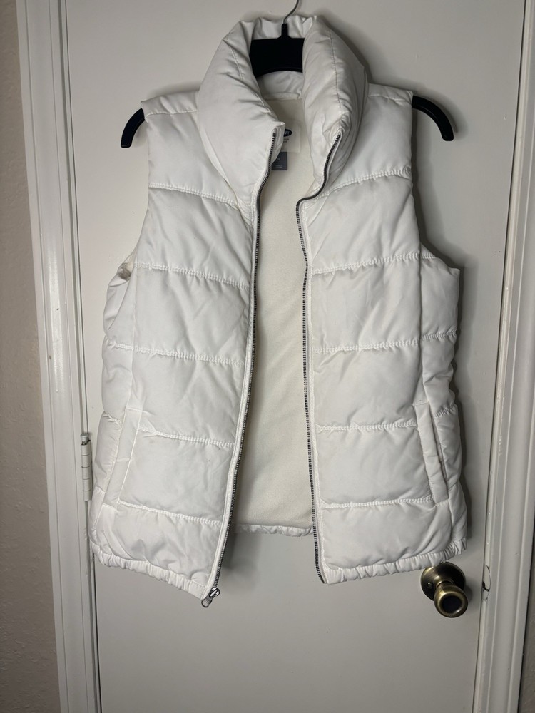 Old Navy Women Winter Water-Resistant Quilted Puffer Vest Outdoor Wear Size Med
